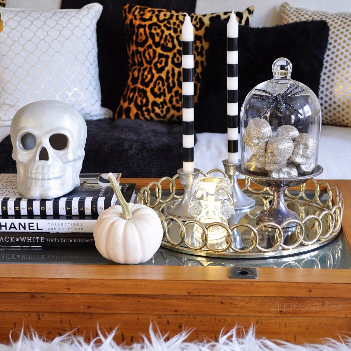 Halloween coffee table decor ideas