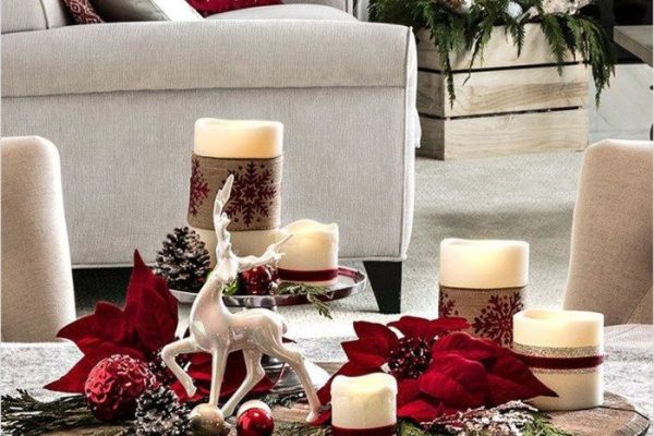 Christmas dining table decor