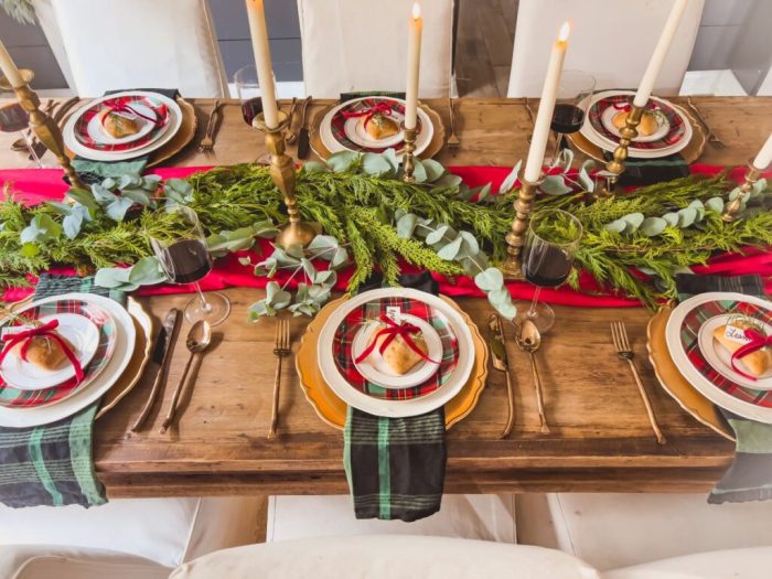 Holiday table top decor