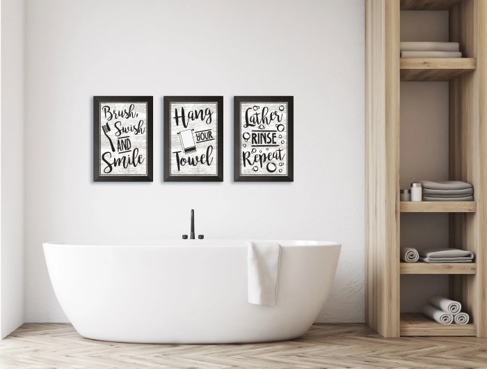 Black bathroom wall decor