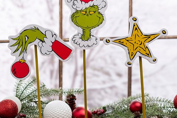 Grinch framed wall decor