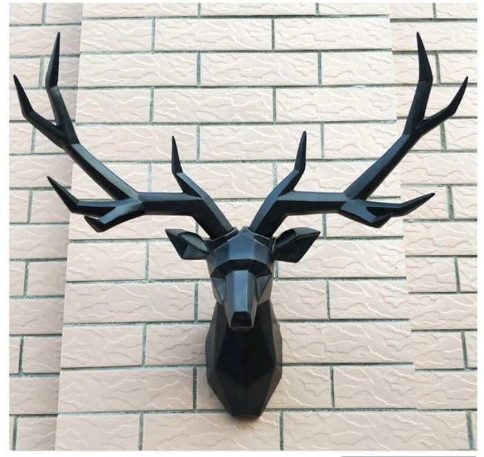 Deer head wall decor