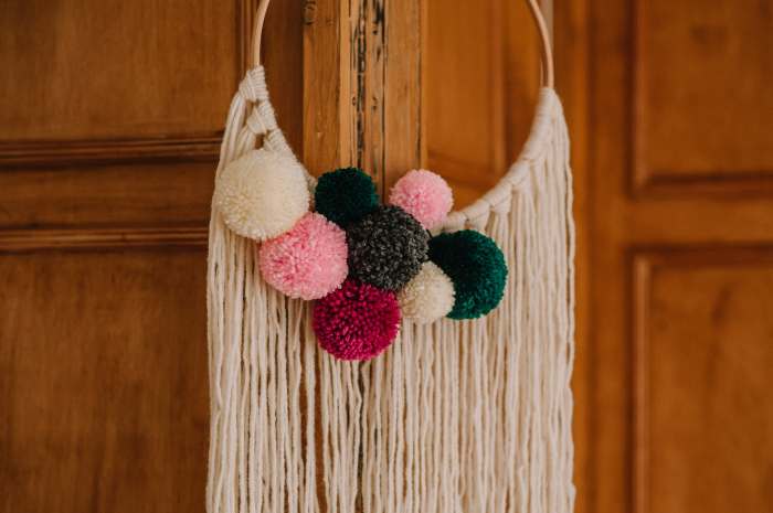 Pom pom wall decor