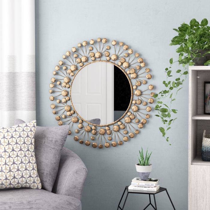 Wall decor with mirrors