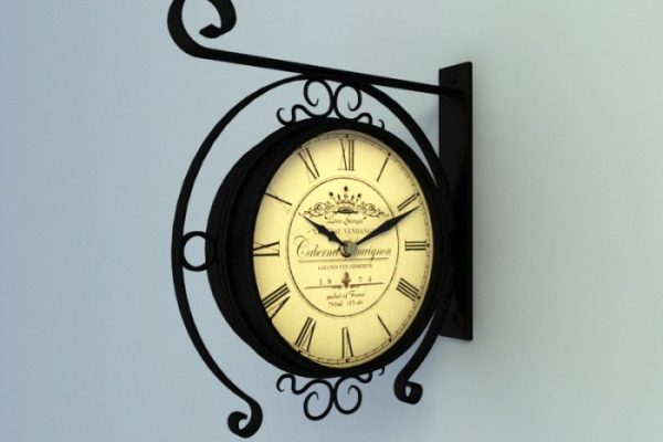 Wall decor with clock